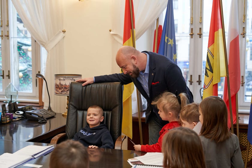 Wizyta przedszkolaków z Niepublicznego Przedszkola "Łobuziaki" u prezydenta Wrocławia