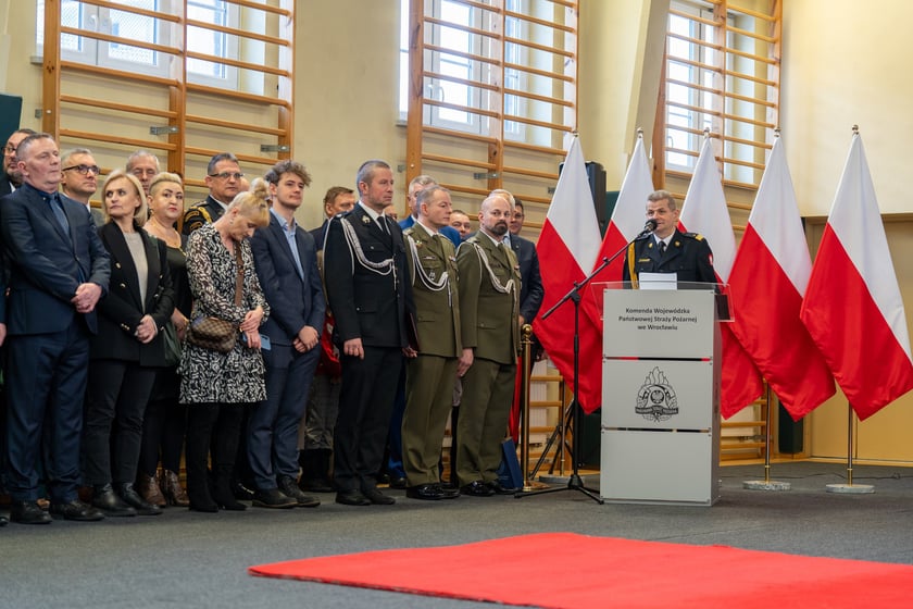 Uroczysty apel z okazji zakończenia służby w Państwowej Straży Pożarnej nadbryg. Marka Kamińskiego