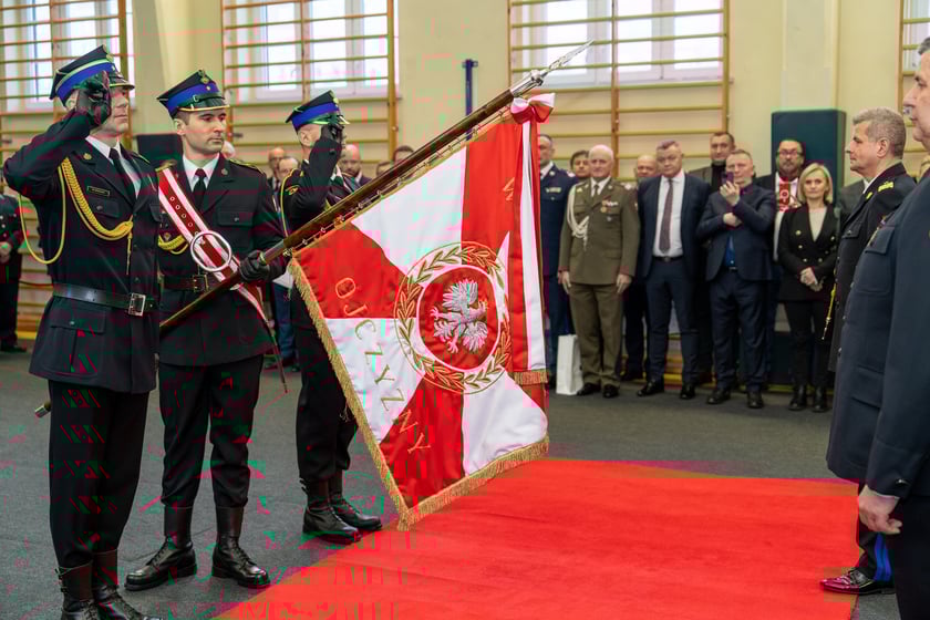 Uroczysty apel z okazji zakończenia służby w Państwowej Straży Pożarnej nadbryg. Marka Kamińskiego