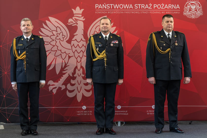 Uroczysty apel z okazji zakończenia służby w Państwowej Straży Pożarnej nadbryg. Marka Kamińskiego