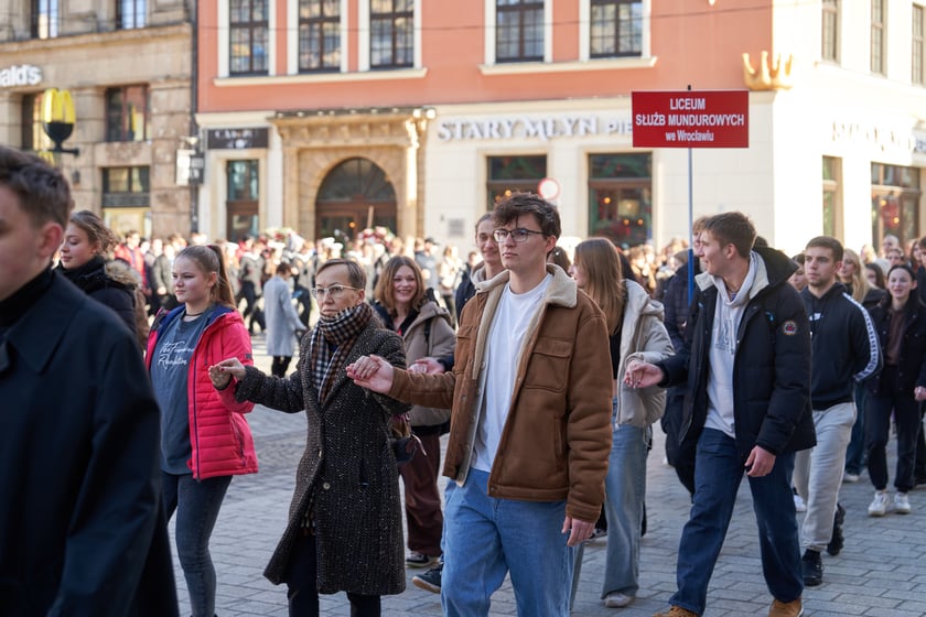 23. Polonez dla Fredry na wrocławskim Rynku