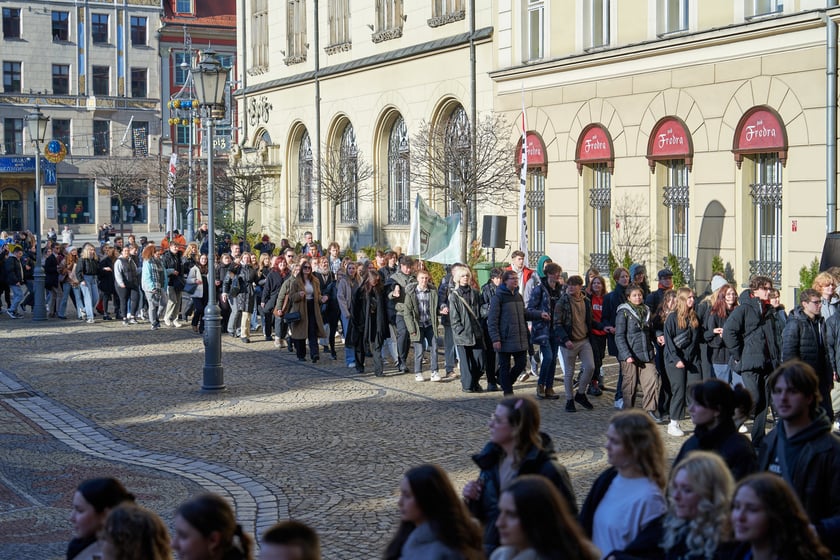 23. Polonez dla Fredry na wrocławskim Rynku