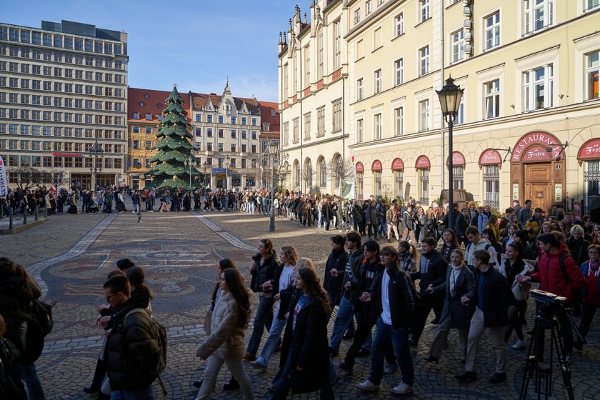 23. Polonez dla Fredry na wrocławskim Rynku