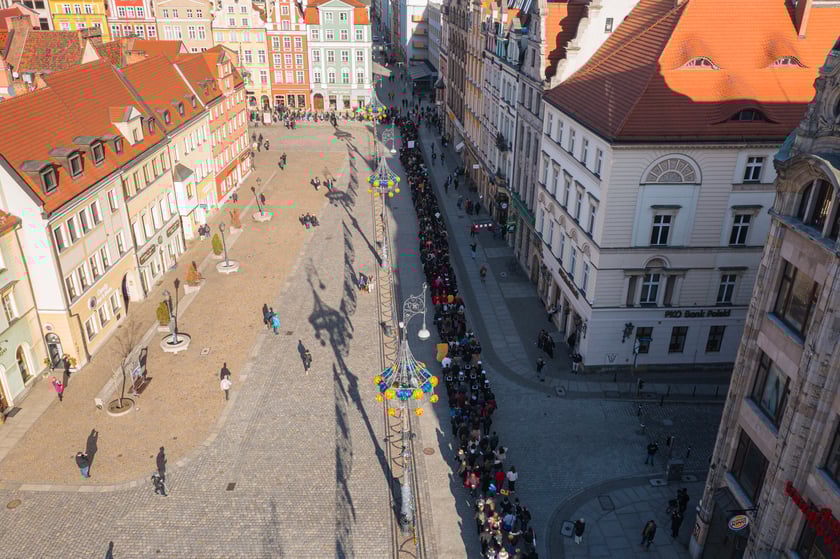 Polonez dla Fredry z drona