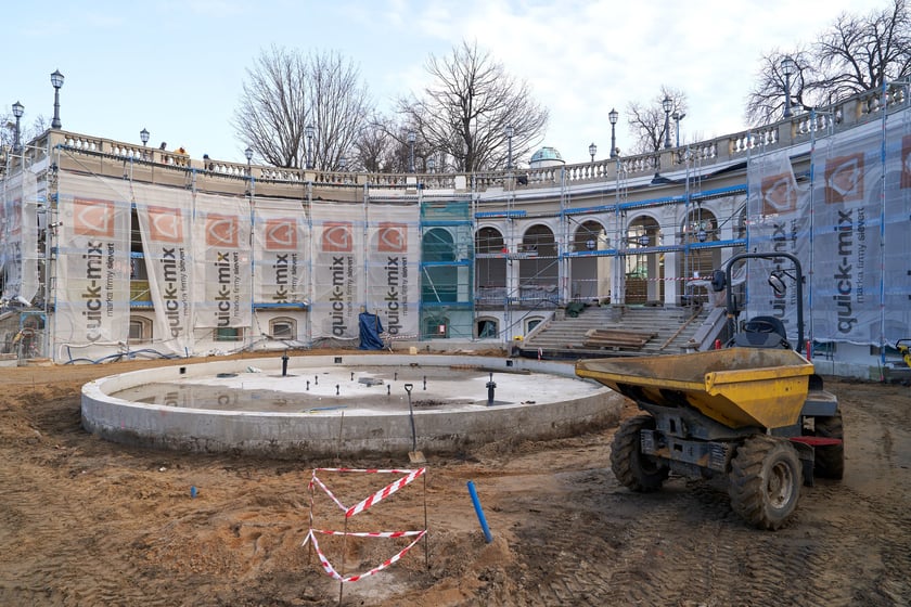 Remont Bastionu Sakowego na wzgórzu Partyzantów.