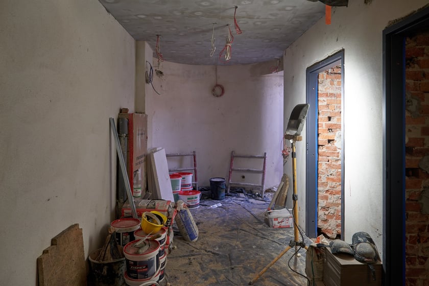 Remont Bastionu Sakowego na wzgórzu Partyzantów.