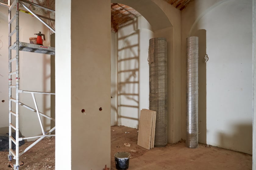 Remont Bastionu Sakowego na wzgórzu Partyzantów.