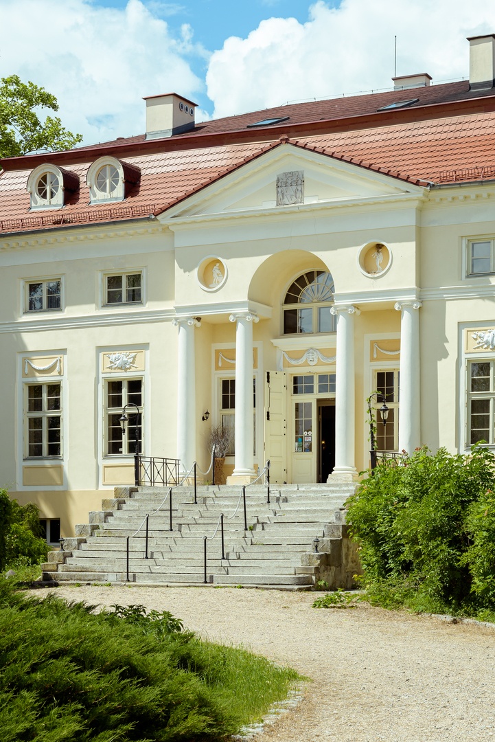 Zespół pałacowo-folwarczny w Samotworze