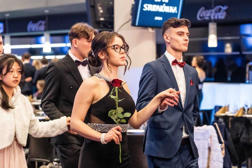 Studniówka maturzystów VII LO we Wrocławiu