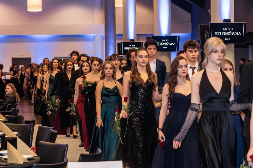 Studniówka maturzystów VII LO we Wrocławiu