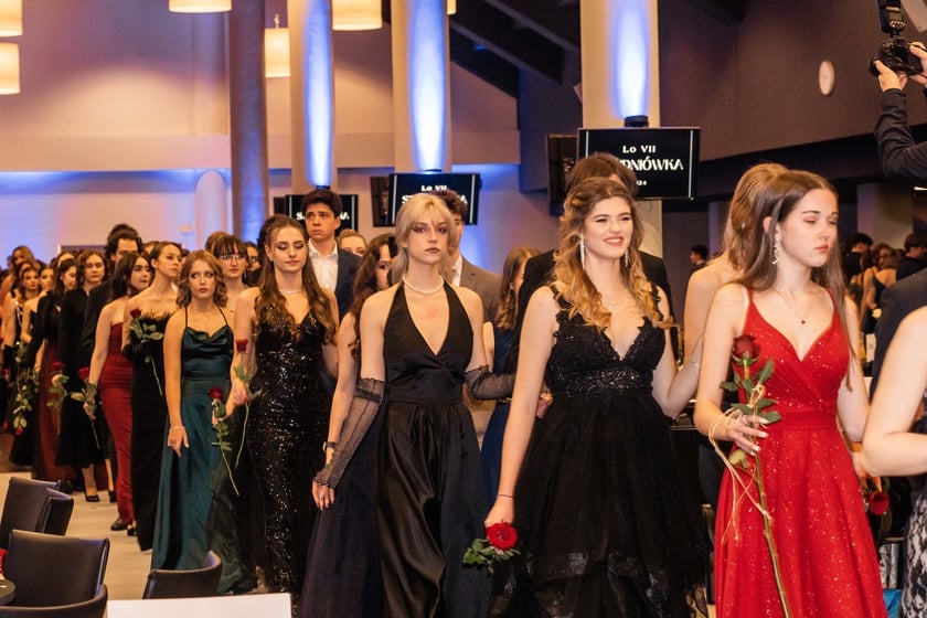 Studniówka maturzystów VII LO we Wrocławiu