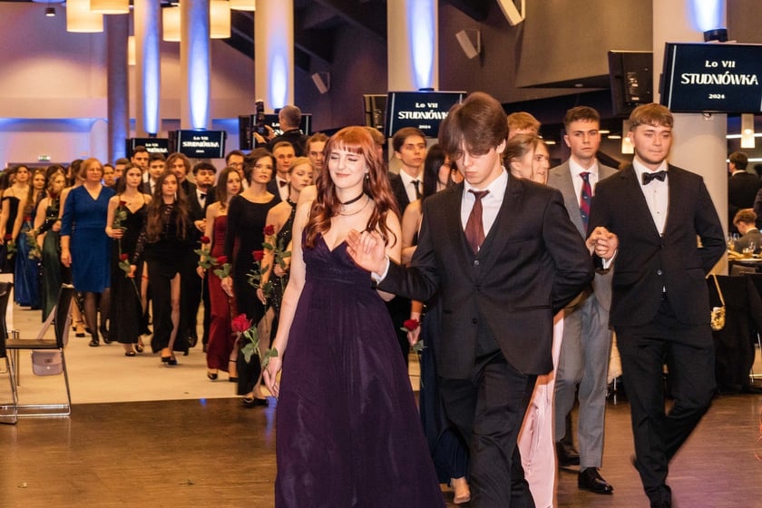 Studniówka maturzystów VII LO we Wrocławiu