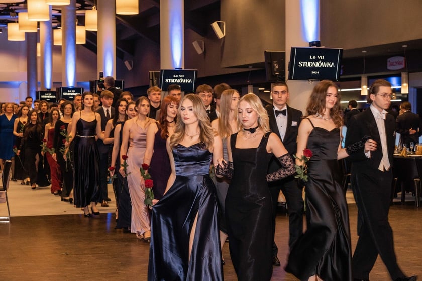 Studniówka maturzystów VII LO we Wrocławiu