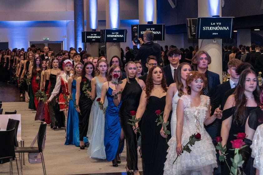 Studniówka maturzystów VII LO we Wrocławiu