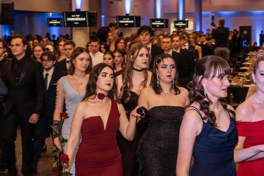 Studniówka maturzystów VII LO we Wrocławiu
