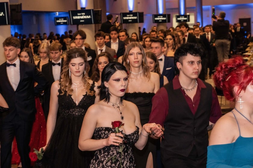 Studniówka maturzystów VII LO we Wrocławiu