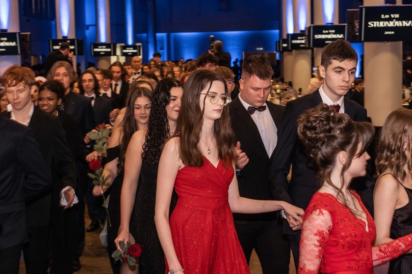 Studniówka maturzystów VII LO we Wrocławiu