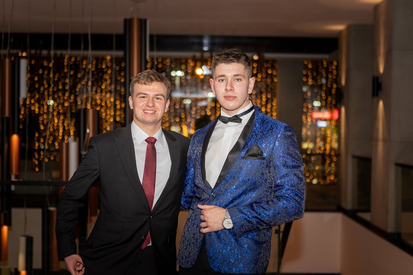 Studni&oacute;wka uczni&oacute;w&nbsp;klas maturalnych XIII LO im. Aleksandra Fredry we Wrocławiu