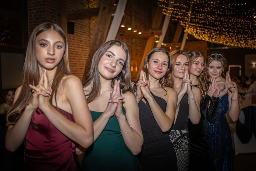 Studni&oacute;wka III LO im. Adama Mickiewicza we Wrocławiu (10 lutego 2024)