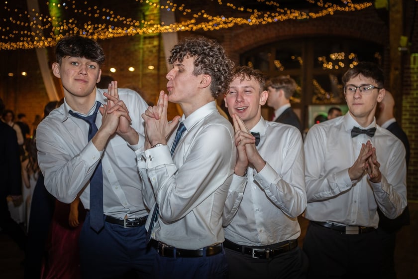 Studni&oacute;wka III LO im. Adama Mickiewicza we Wrocławiu (10 lutego 2024)