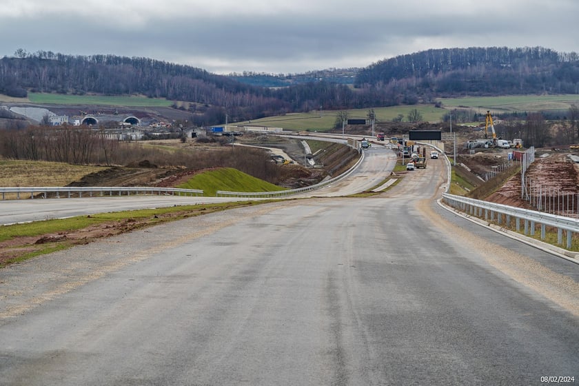 Budowana trasa S3 Bolków - Kamienna Góra na Dolnym Śląsku, luty 2024