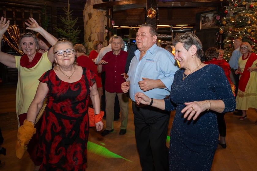 Walentynkowy bal seniorów