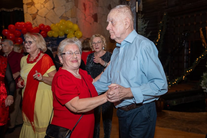 Walentynkowy bal seniorów