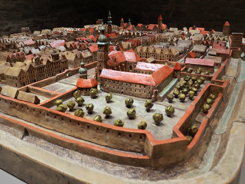 Ceramiczna makieta Strzelina na podstawie XVIII-wiecznego rysunku