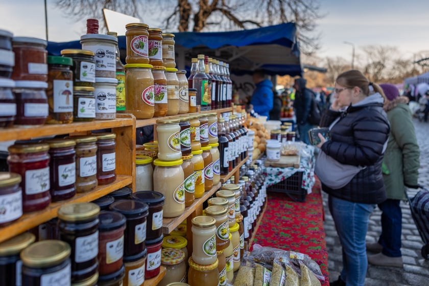 Bazar na dworcu Świebodzkim, luty 2024