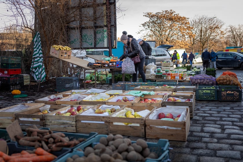 Bazar na dworcu Świebodzkim, luty 2024