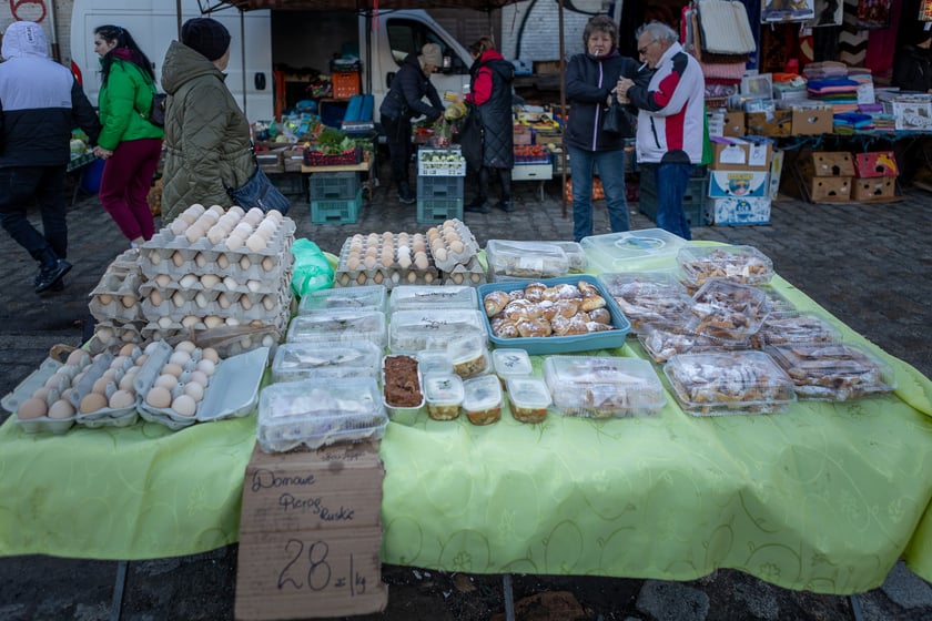 Bazar na dworcu Świebodzkim, luty 2024