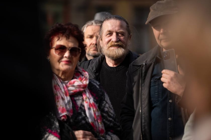 Odsłonięcie krasnala Stanisława Wolskiego