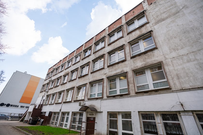 Szkoła Podstawowa nr 3 przy ulicy Bobrzej