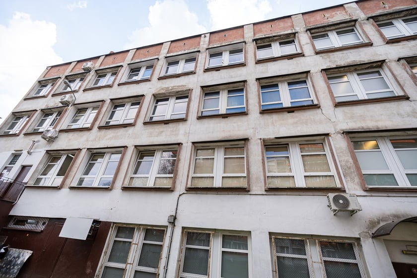 Szkoła Podstawowa nr 3 przy ulicy Bobrzej