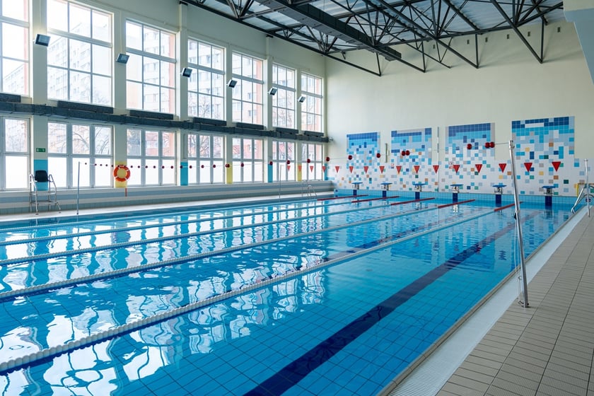 Szkoła Podstawowa nr 3 przy ulicy Bobrzej - basen
