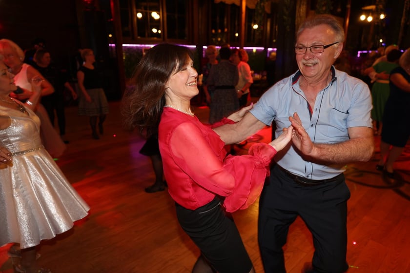 Bal z okazji Dnia Kobiet - Rock'n'rollowa Dama - lata 50. w Restauracji Letniej