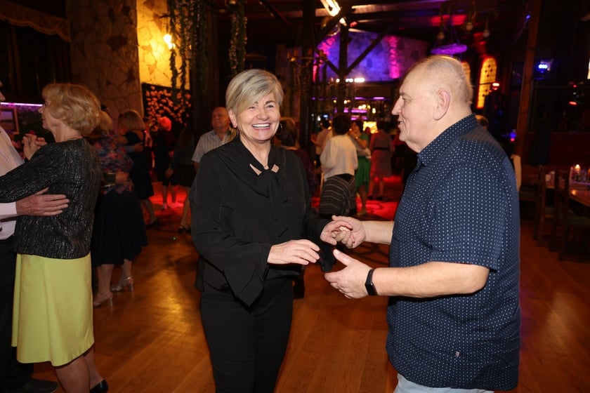 Bal z okazji Dnia Kobiet - Rock'n'rollowa Dama - lata 50. w Restauracji Letniej