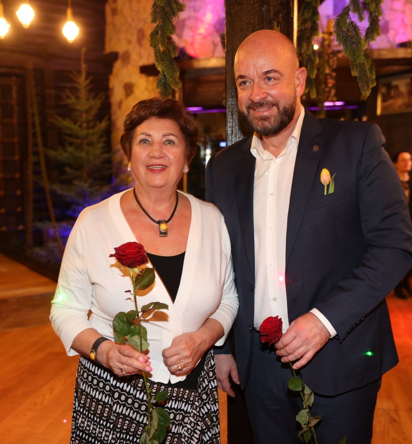 Bal z okazji Dnia Kobiet - Rock'n'rollowa Dama - lata 50. w Restauracji Letniej