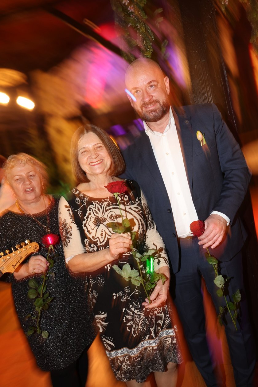 Bal z okazji Dnia Kobiet - Rock'n'rollowa Dama - lata 50. w Restauracji Letniej