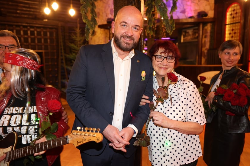 Bal z okazji Dnia Kobiet - Rock'n'rollowa Dama - lata 50. w Restauracji Letniej