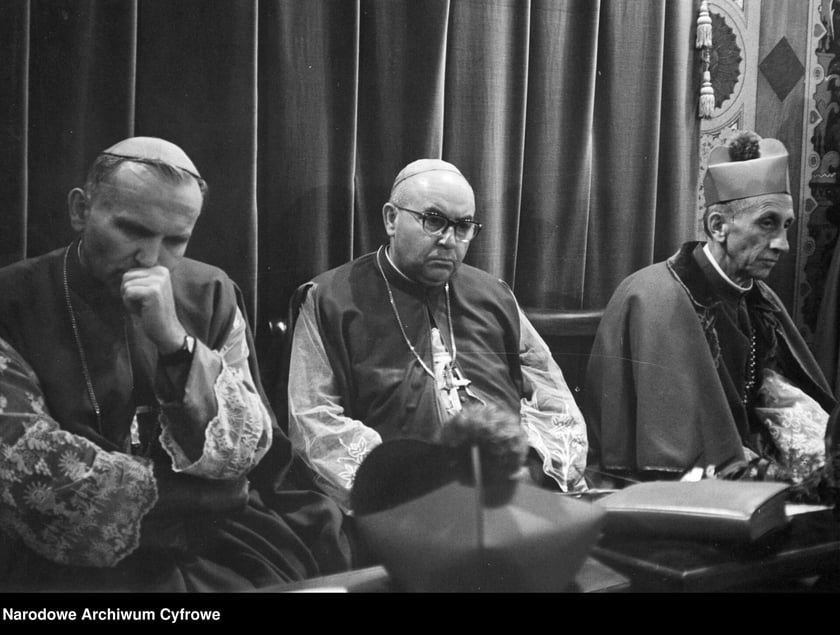 Od lewej: Karol Wojtyła, Bolesław Kominek i Antoni Baraniak