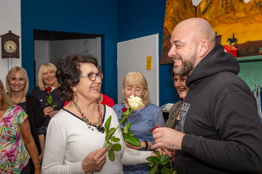 Dzień Kobiet w Rewirze Twórczym na Swojczycach, spotkanie z prezydentem Wrocławia Jackiem Sutrykiem