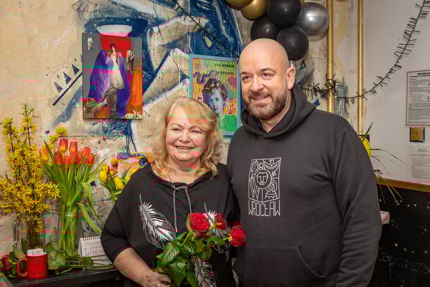 Dzień Kobiet w Rewirze Twórczym na Swojczycach, spotkanie z prezydentem Wrocławia Jackiem Sutrykiem