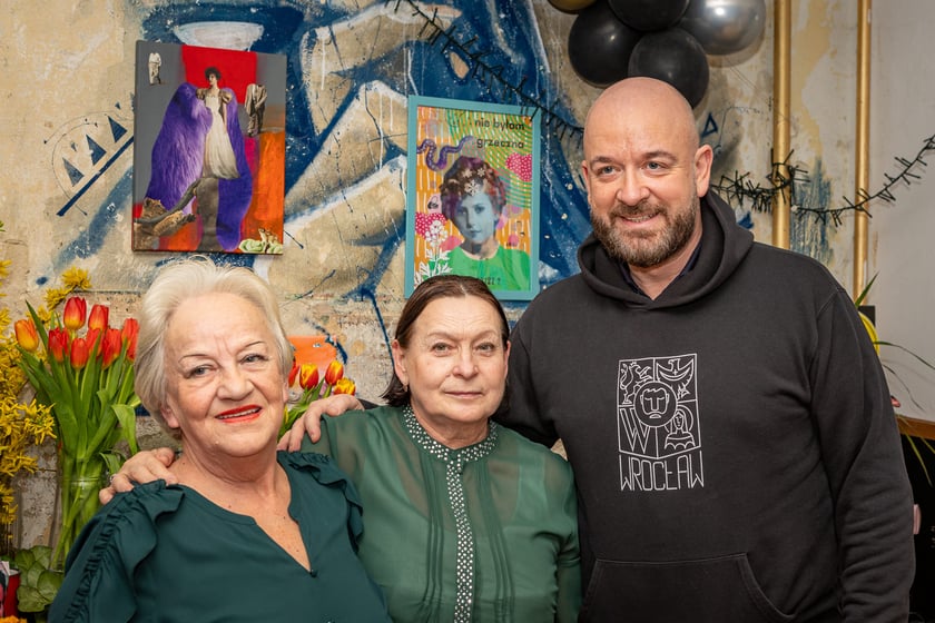 Dzień Kobiet w Rewirze Twórczym na Swojczycach, spotkanie z prezydentem Wrocławia Jackiem Sutrykiem