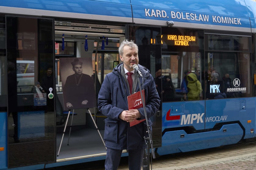 Nadanie tramwajowi imienia kard. Bolesława Kominka. Dr Andrzej Jerie, dyrektor Centrum Historii Zajezdnia