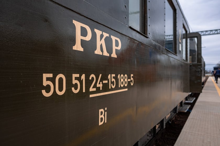 Pociąg retro, czyli kolejowe zakamarki Wrocławia - otwarcie sezonu 2024