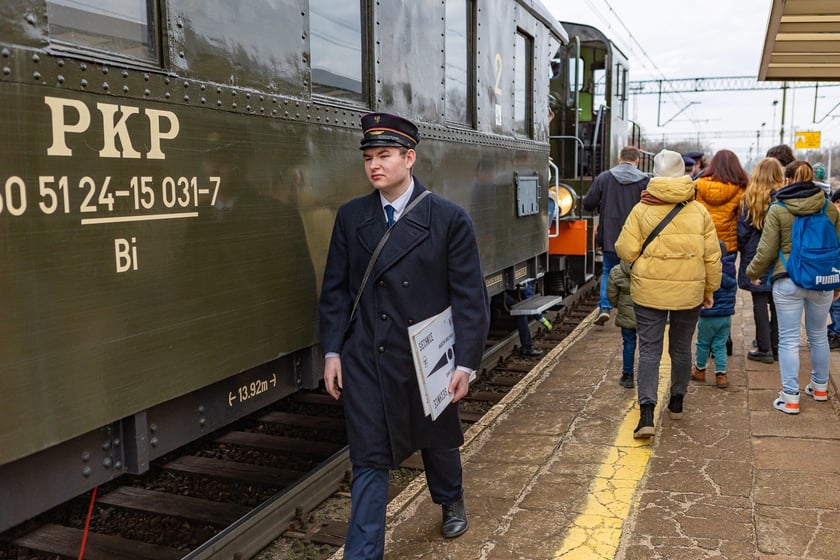 Pociąg retro, czyli kolejowe zakamarki Wrocławia - otwarcie sezonu 2024