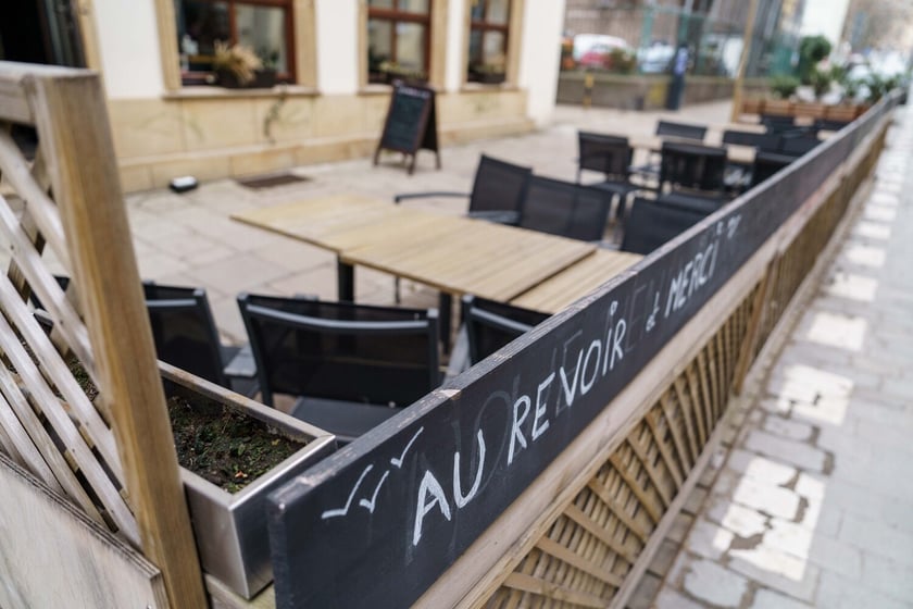 Ogródki gastronomiczne na Starym Mieście we Wrocławiu w marcu 2024