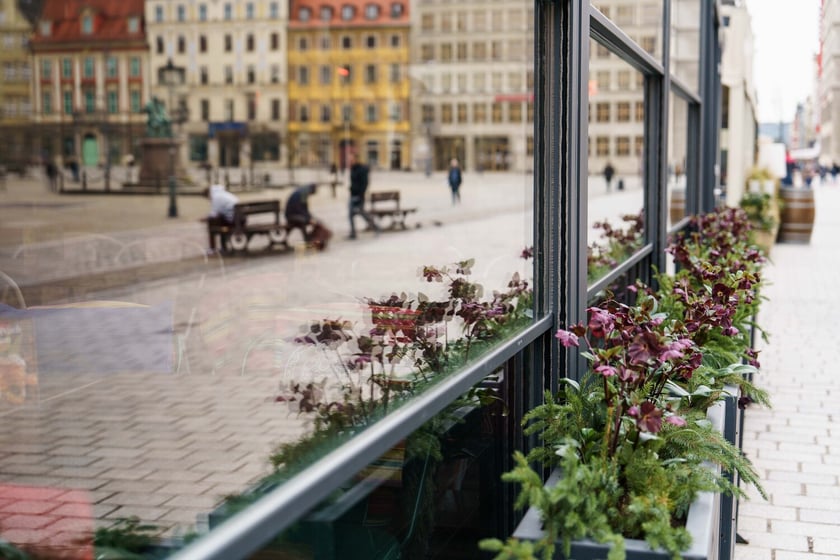 Ogródki gastronomiczne na Starym Mieście we Wrocławiu w marcu 2024