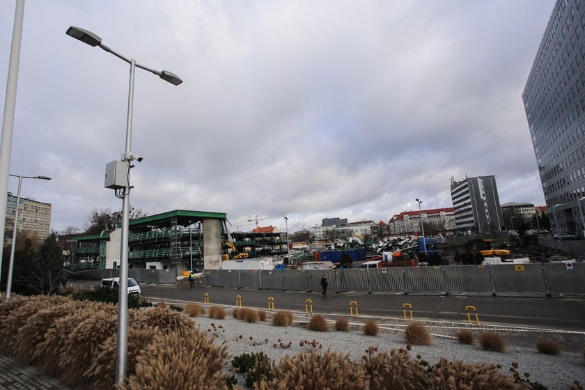 Wyburzanie parkingu przy Swobodnej, luty 2023